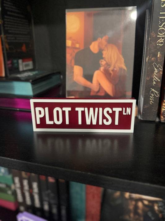 Plot Twist | 3D Printed Bookshelf Sign | Bookish Decor