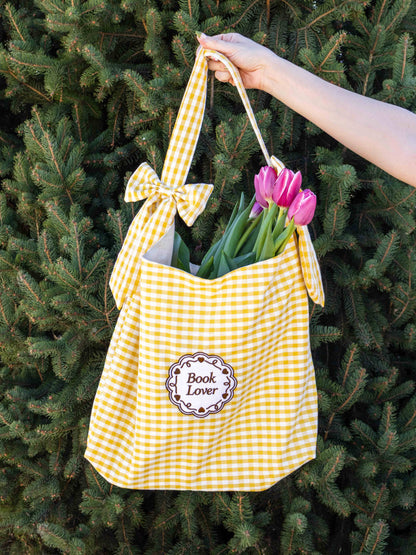Book Lover Bow Tote: Blue Gingham